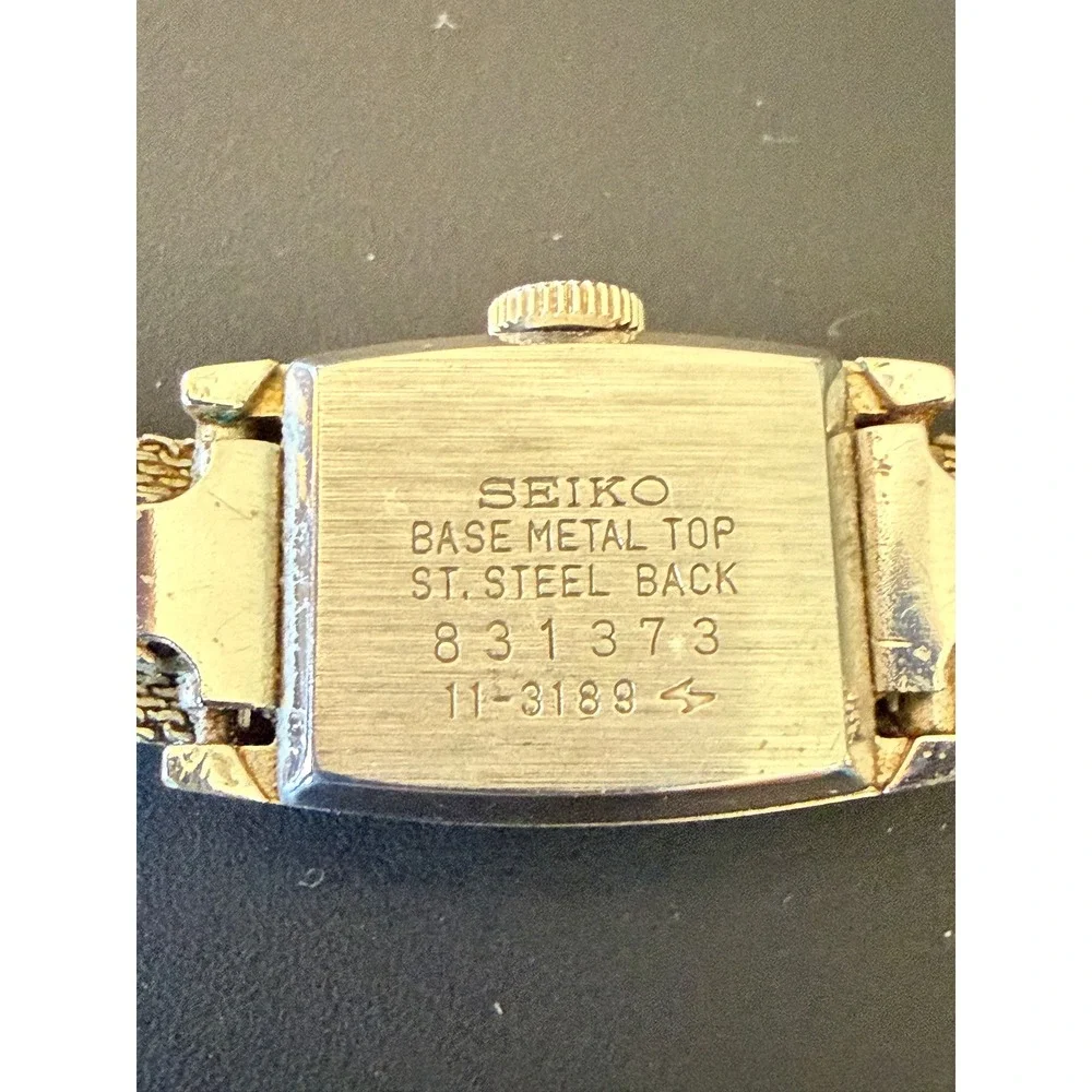 Vintage‎ Seiko Ladies Watch Blue Dial MCM wind up Mechanical  831373 WORKs